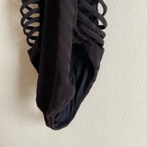 Red Carter Black Textured Cut Out One Piece Swimsuit - Picture 6 of 6